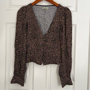Reformation Leopard Print V-neck Blouse Buttons Size Small